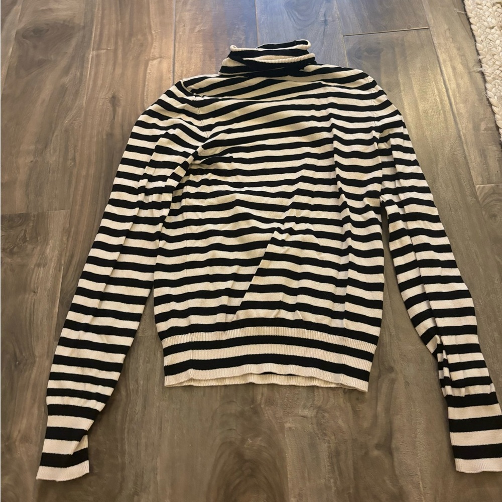 Sweater Turtle Neck